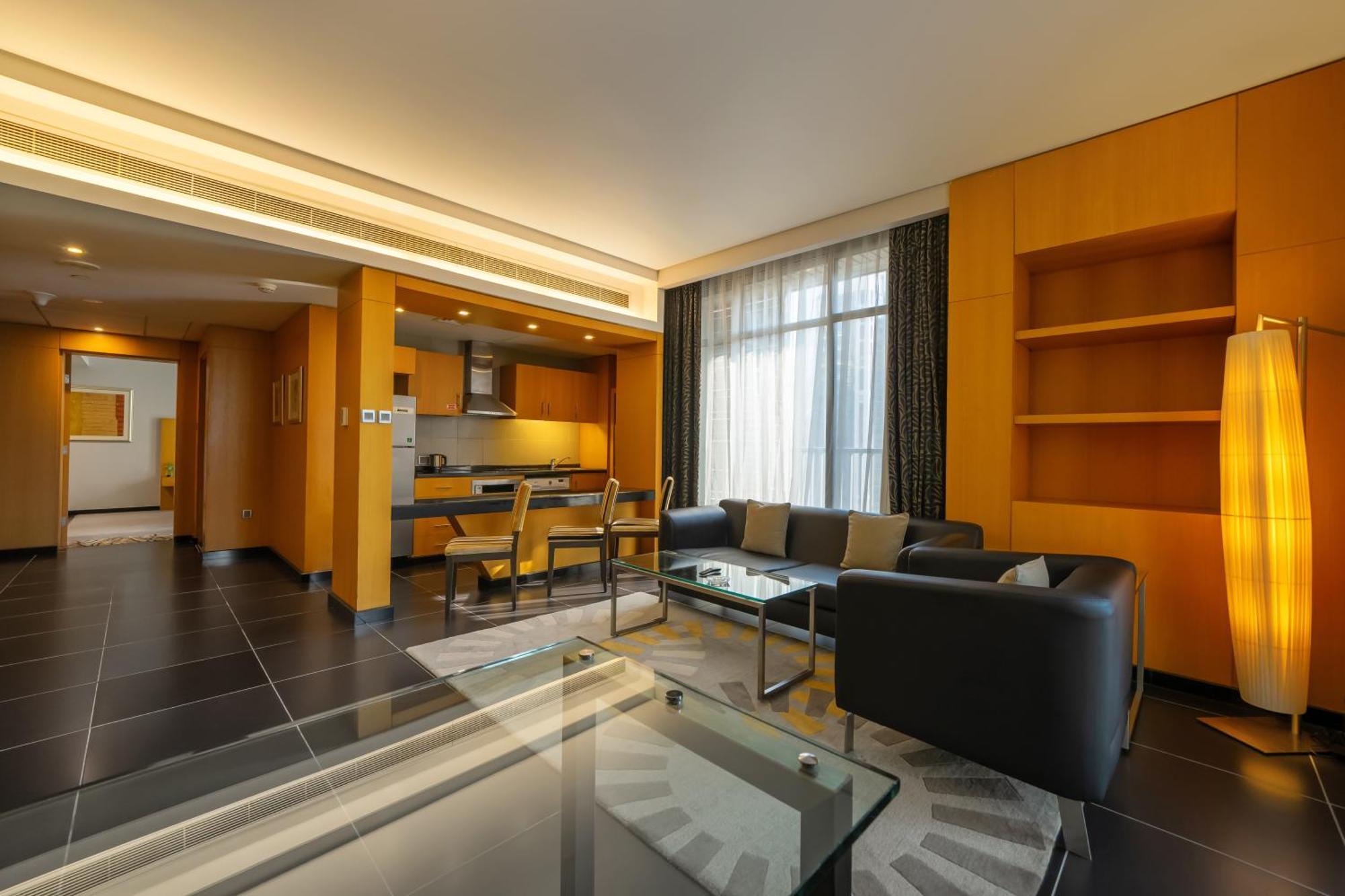 Hala Arjaan By Rotana, Deluxe Hotel Apartments Abu Dhabi Exterior foto