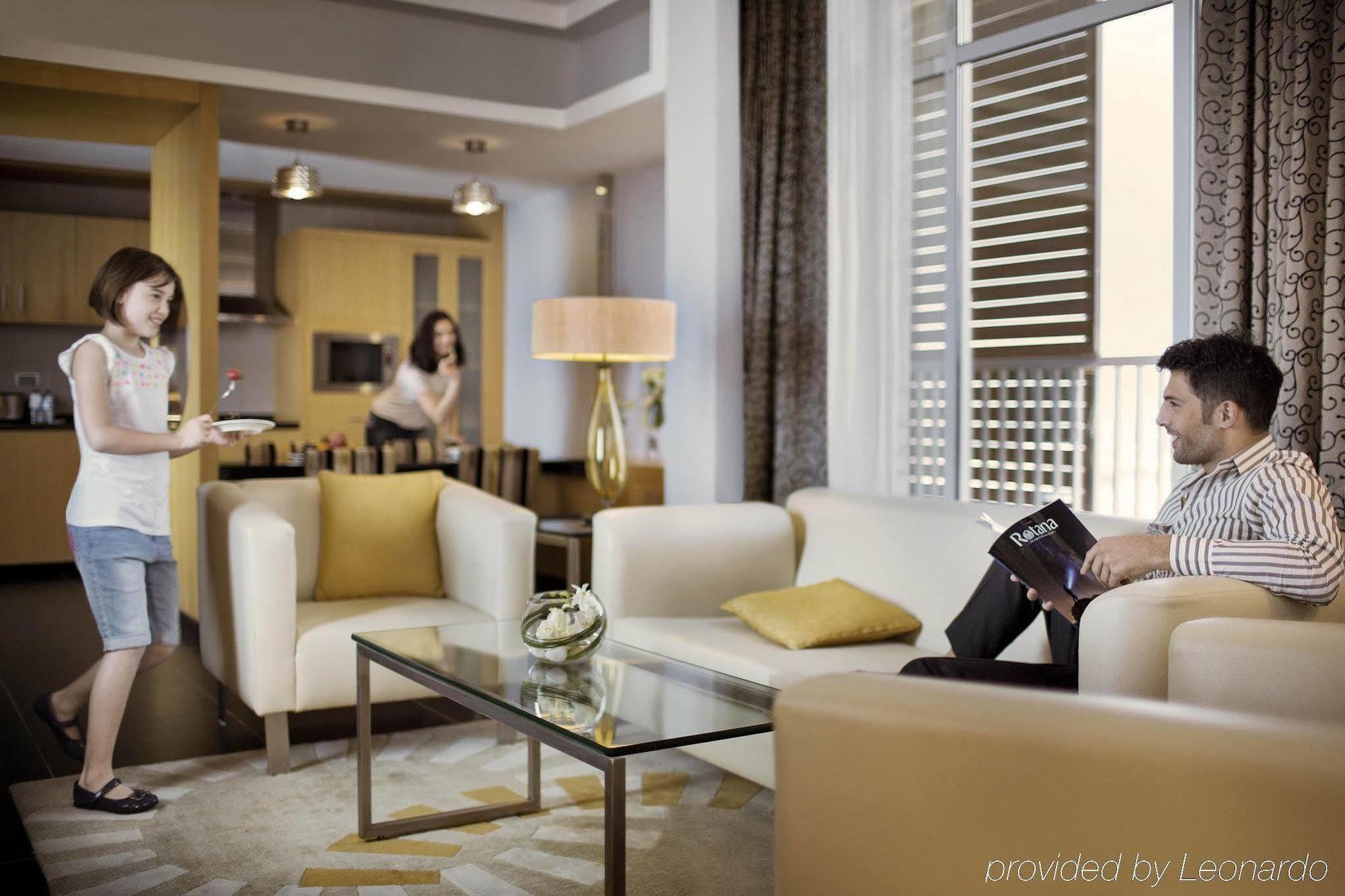 Hala Arjaan By Rotana, Deluxe Hotel Apartments Abu Dhabi Exterior foto